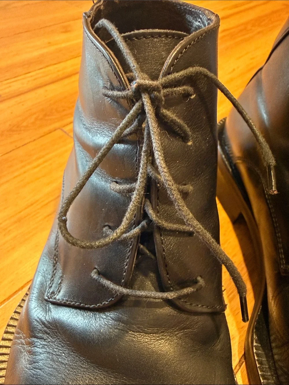 Kenneth Cole Collection Italian Leather Chukka Boots Black